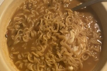 Shin Ramyun Black with a block of S&B Medium Hot curry roux. Really nice tasty treat with a surprisingly high kick to boot!
