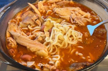 How I enjoy the Buldak 2X. Add a leg quarter, add some pinto beans, and keep the broth.