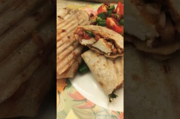 Burrito/ mexican recipes/#shorts #yummytreatswithmeena #mexicanrecipes/vegburrito