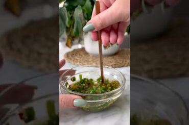 SIZZLING SCALLION, BASIL & CHILI OIL DIP #shorts #cooking #dips