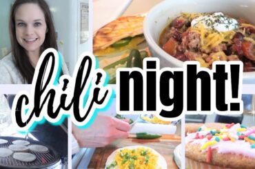 COOKING CHILI OUTSIDE! | HOME COOKING CHILI & QUESADILLAS ON THE GRILL