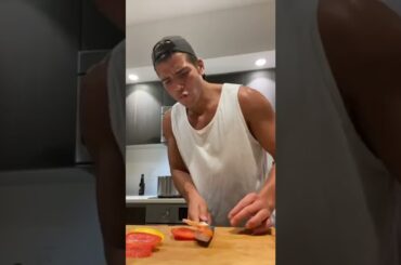 Spaghetti squash chili bowls #fypp #cooking #vegan #recipes=bradtheboxer