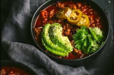 Clean Keto Chili- The best keto chili recipe
