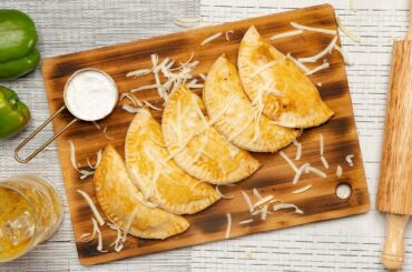 15-Minutes Bake FLAKY CHICKEN STUFFED EMPANADAS | Recipes.net