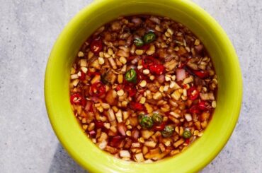 Tip: If your local Thai restaurant doesn't offer real Thai spicy, ask for Prik Nam Pla