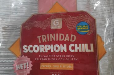 Not as hardcore as you guys but these sausages really packs lunch, the first 2 is fine-ish but the third is hard to get down.