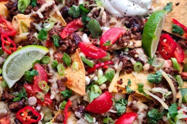 Homemade chilli nachos