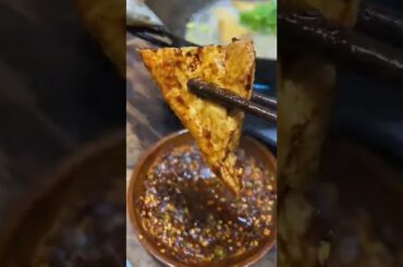 creators can't do without firewood paste chili noodles no matter where they are! So delicious!