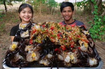 MUKBANG SPECIAL FOOD - EAT DELICIUOS RAW CRABS CHILI SAUCE NOV SROK SRE.