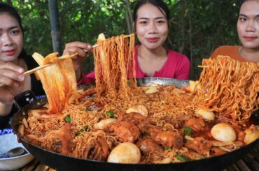 Yummy cooking noodle chili with chicken leg recipe - Noodle chili recipe