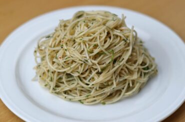 Hakka Noodles Recipe | Chili Garlic Noodles | Parsley Noodles Recipe | Tasty Cooking Show