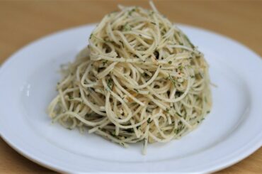 Hakka Noodles Recipe | Parsley Noodles | Chili Garlic Noodles | Noodles Recipe | Irins Cooking Show