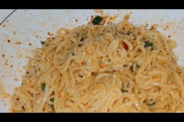 Viral Korean style noodles | chilli oil maggie#viral #trending  #2minutesrecipe #koreanfood#shorts