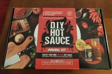 can't wait to get into this hot sauce kit