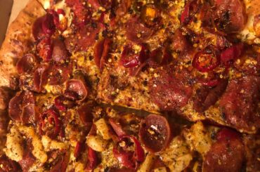 Tried the spicy-lovers stuffed crust pizza