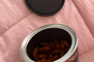 These are disappointing I can do at a whole handful without a problem they are not spicy. 3/10 if they went almond sir would be a 0