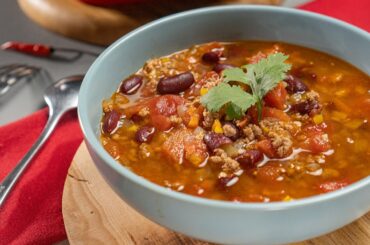 Easy And Homemade SPICY BEEF CHILI SOUP | Recipes.net