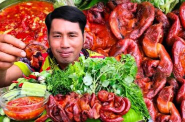Amazing Cooking Intestine Grilled With Chili  Sauce recipe -Mukbang intestine Pig Grilled