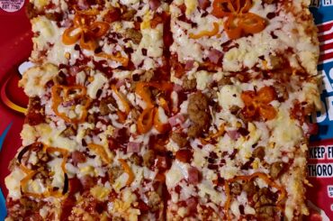 Lunch time! Pizza loves peppers.