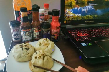 Hot ones with pan-fried pork buns