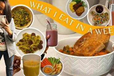 vegan what I eat in a week..while sick : soup, calabrian chili pesto, golden milk, quiche, smoothies