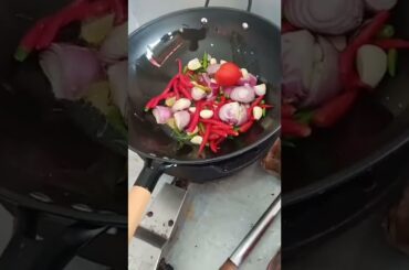 cooking chili sauce spicy #shorts #foodlovers #streetfood #food #chiken #sauce #recipes #asianfood