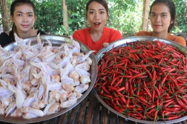 Yummy cooking fried chicken wing with spicy chili recipe - fried chicken wing with chili