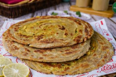Aloo Lacha Paratha Recipe by SooperChef | Sehri Recipes (Ramzan Special)