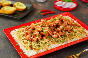 Singaporean Rice Recipe (Restaurant Style) with Garlic Bread by SooperChef (Ramzan Recipes)