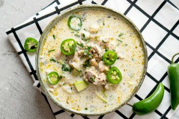 Keto White Chicken Chili [Instant Pot Recipe]