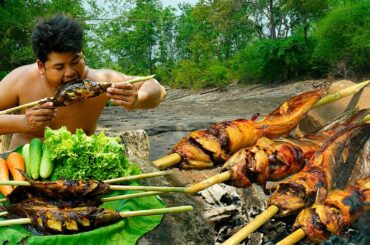 Wilderness Cooking Skill | Delicious Eating Catfish Fresh Vegetable With Hot Chili Sauce.