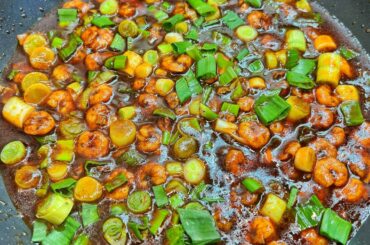 Spicy Chilli Shrimps Recipe by Fatimaz World