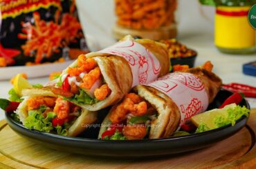 Chicken Paratha Roll Recipe by SooperChef (Kurkure Jhatpat Jugaar)