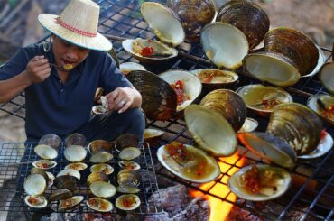 Mouth Watering Grilled Oysters BBQ Recipe eating with Chili Sauce So Yummy
