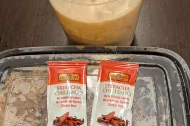 Ordered Thai spicy Thai fried rice and red curry- got curry flavored cocomilk and two Sriracha packets