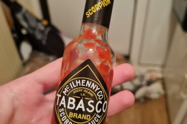 This has to be my favourite hot sauce for beef jerky. Just marinate your beef with BBQ sauce, minced garlic and this. Lovely heat & flavor!