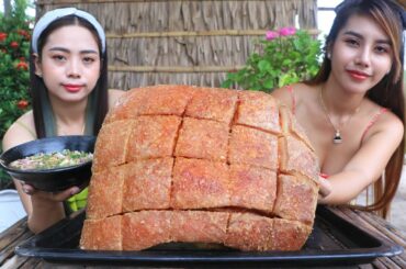 Yummy cooking pork crispy with chili sauce with my sister - Pork crispy recipe