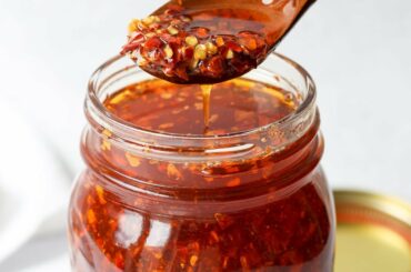 Easy Aromatic Chinese Chili Oil