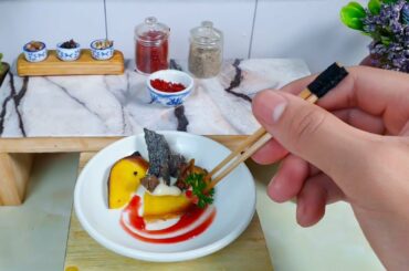 How To Make Miniature Crispy fried Fish Skin With Chili / Easy Miniature Crispy Fish With Chilli