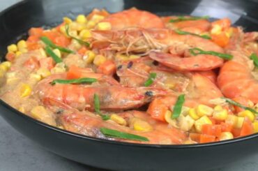 Creamy Sweet Chili Shrimps with Corn and Carrots