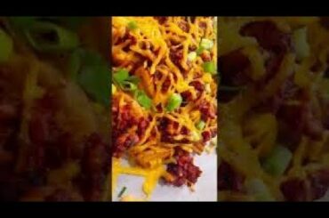 VEGAN CHILI CHEESE FRIES