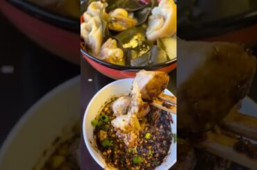 Pork feet dipped in firewood paste with chili noodles is so fragrant!