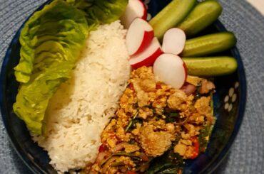 Laab kai - with fresh prik bon and sticky rice