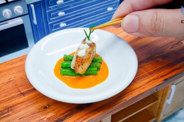Easy Miniature Pan Fried Grouper with Sweet Potato Sauce Served with Cowpeas Recipe / Mini Food