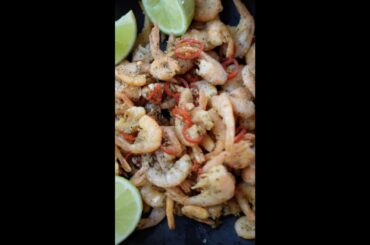 Crispy Salt & Pepper Chili Shrimps - 5 minute wonder /Best beer food ever! #shorts #asian style