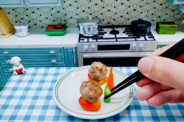 Homemade Miniature Fried Minced Pork with Spicy Sauce / Easy Fried Minced Pork Recipe / Mini Food