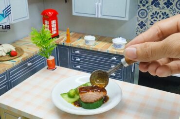 Delicious Miniature Pan Fried Tuna with Spicy Sauce and Peas Recipe / Mini Food Cooking
