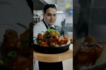 street Chinese food paneer chilli //  wok tossed paneer // sweet chili sauce #shorts #sweet&spicy