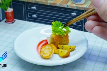 The Best Mini Pan Fried Salmon with Green Chili Sauce and Pan Fried Potatoes Recipe / Mini Food