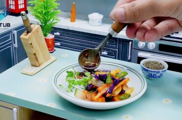 Easy Mini Chicken Hearts with Spicy Sauce and Stir fried Vegetables with Sprouts Recipe / Mini Food